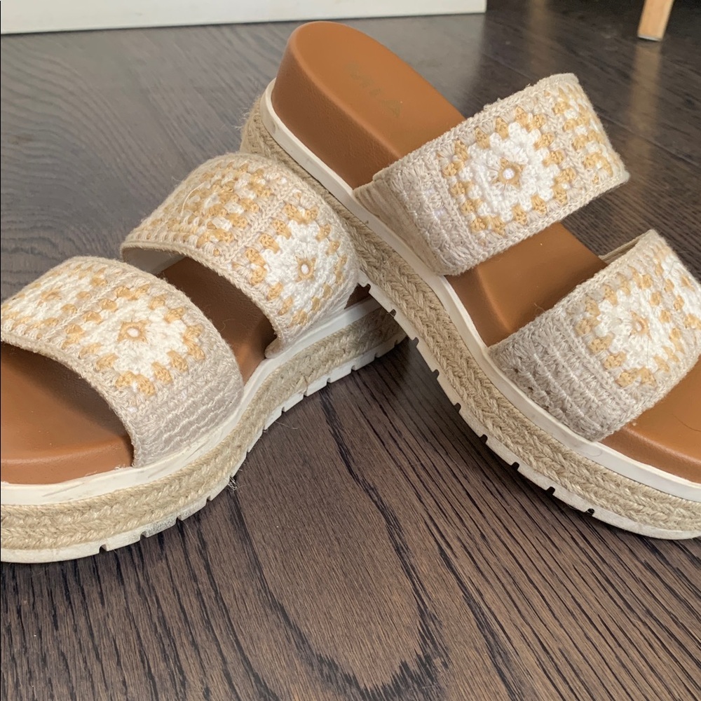 Mia sandals - Picture 3 of 4